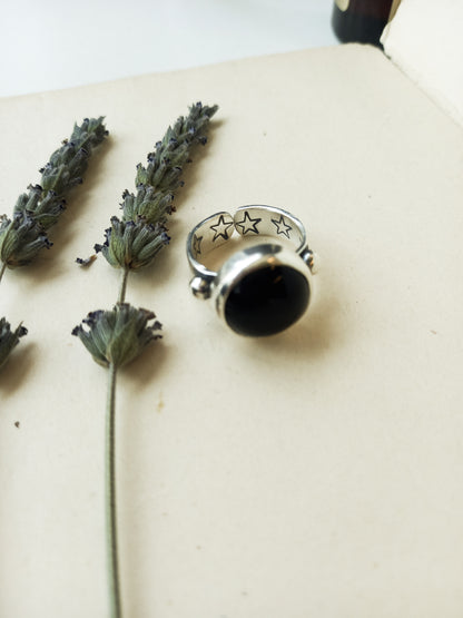 Anillo Ónix Estrellado