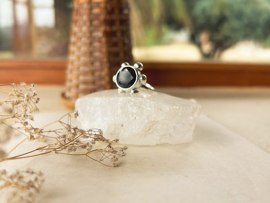 Anillo Asteria