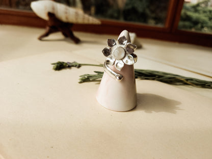 Anillo Flor Lunar