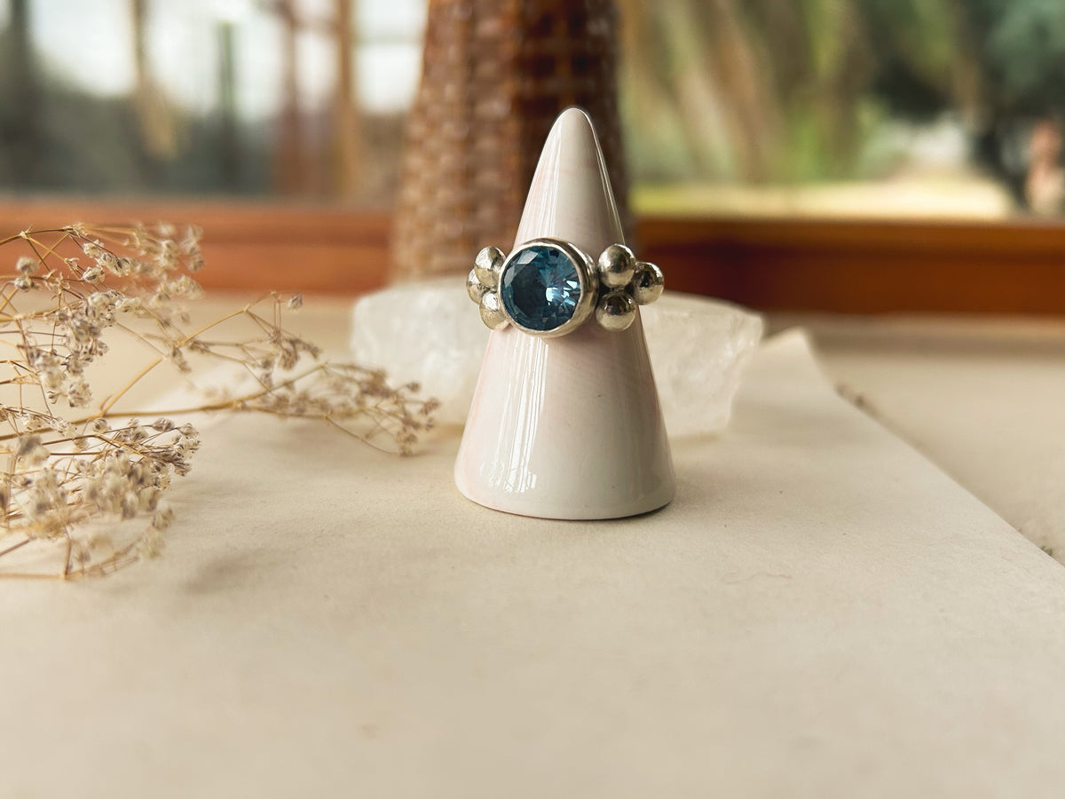 Anillo Circón