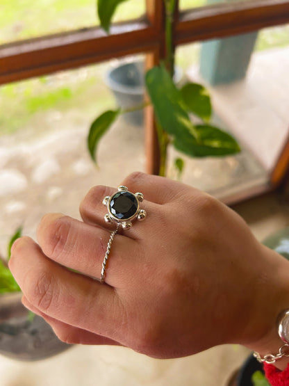 Anillo Asteria