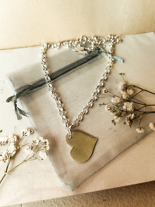 Collar Acorazonada