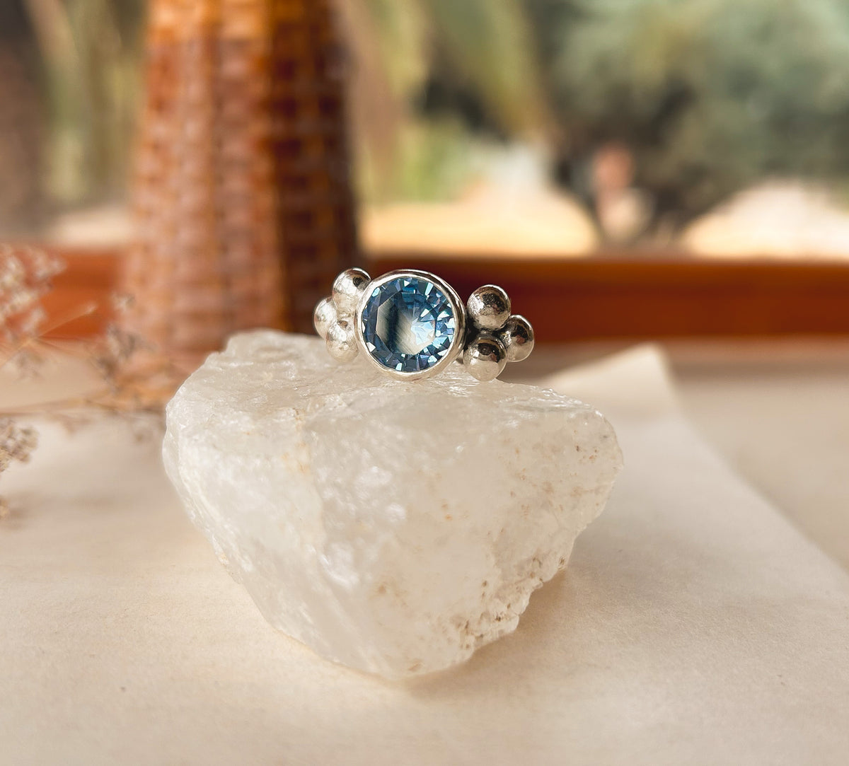 Anillo Circón